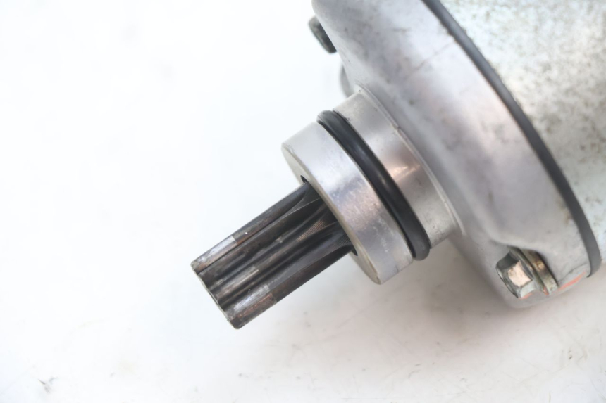photo de ARRANQUE YAMAHA YZF R GENESIS 750 (1993 - 1998) - Detalhe da peça