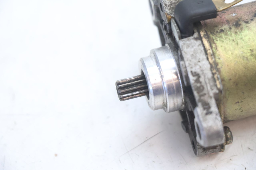 photo de MOTOR DE ARRANQUE PIAGGIO ZIP 2T 50 (2009 - 2019) - Detalhe da peça