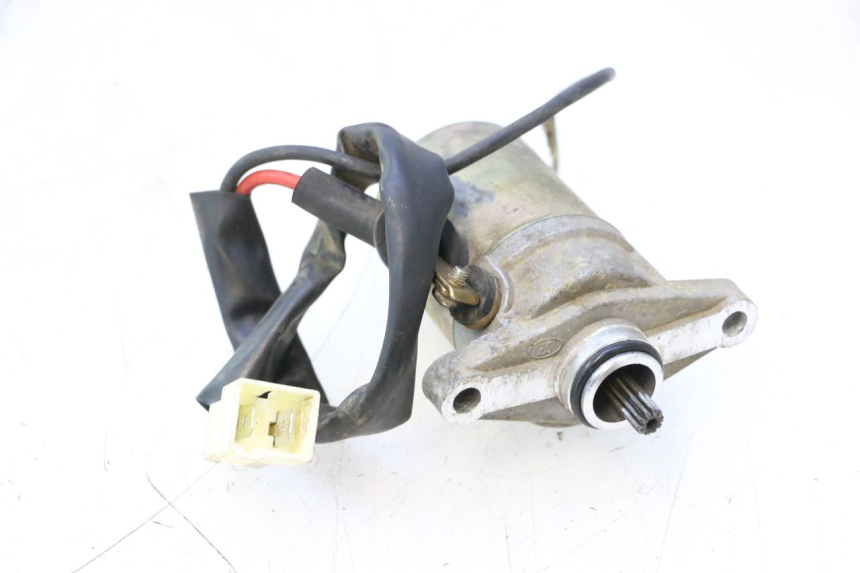 photo de MOTOR DE ARRANQUE UNIVERSAL BIKE ZN50QT-11B 50 (2018 - 2021) - Outro ângulo de visão