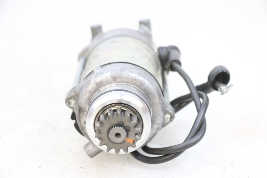 photo de MOTOR DE ARRANQUE KAWASAKI ZR 7 750 (1999 - 2004) - Outro ângulo de visão