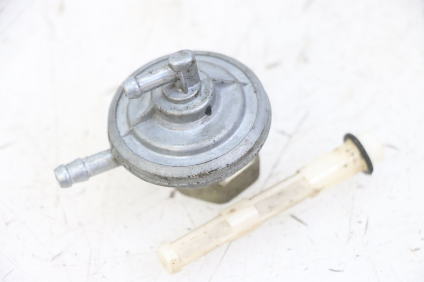 photo de DEPRESSÃO DO RESERVATÓRIO PEUGEOT TWEET 4T 50 (2014 - 2019) - Detalhe da peça