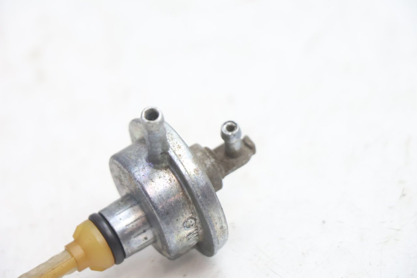 photo de DEPRESSÃO DO RESERVATÓRIO PEUGEOT TREKKER 50 (1995 - 2004) - Detalhe da peça