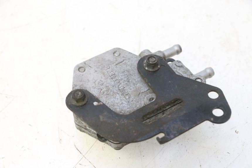 photo de DEPRESSÃO DO RESERVATÓRIO PEUGEOT VIVACITY NEW 2T 50 (2008 - 2017) - Zoom do estado de desgaste