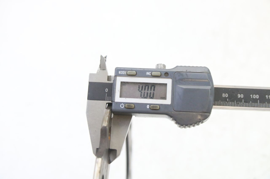 photo de DISCO DE FREIO TRASEIRO KAWASAKI KX F KXF 450 (2009 - 2011) - Pontos de fixação