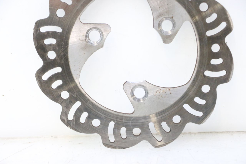 photo de DISCO DE FREIO TRASEIRO LONGJIA LJ50QT 8M 2T 50 (2010 - 2017) - Pontos de fixação