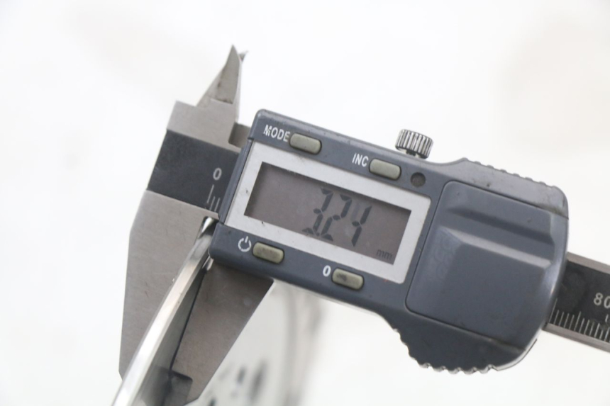 photo de DISCO DE FREIO DIANTEIRO JM MOTORS VX 125 (2022 - 2025) - Pontos de fixação