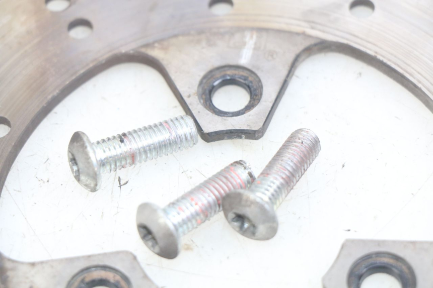 photo de DISCO DE FREIO DIANTEIRO PEUGEOT KISBEE 2T 50 (2010 - 2017) - Pontos de fixação