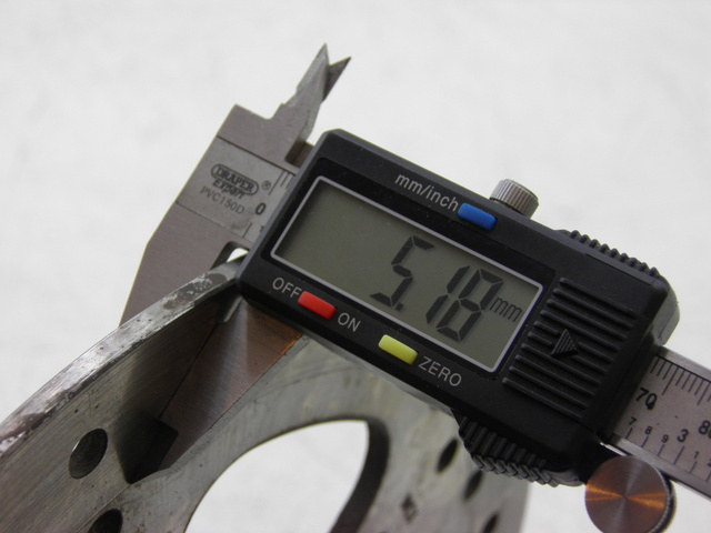 photo de DISCO DE FREIO DIANTEIRO PIAGGIO XEVO - X EVO 125 (2010 - 2015) - Detalhe da peça