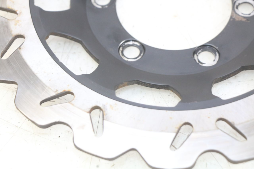 photo de DISCO DE FREIO DIANTEIRO YAMASAKI RAPTOR 50 (2013 - 2018) - Estado da superfície