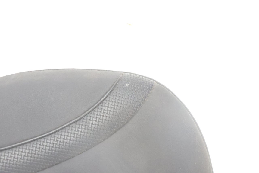 photo de ENCOSTO BMW C1 125 (2000 - 2003) - Zoom do estado de desgaste