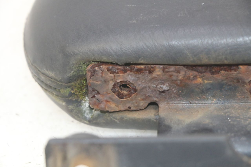 photo de ENCOSTO PEUGEOT ELYSTAR 50 (2002 - 2014) - Outro ângulo de visão