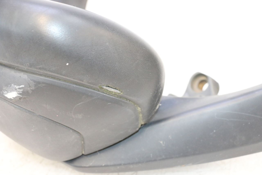 photo de ENCOSTO SYM GTS EVO 125 (2009 - 2013) - Outro ângulo de visão