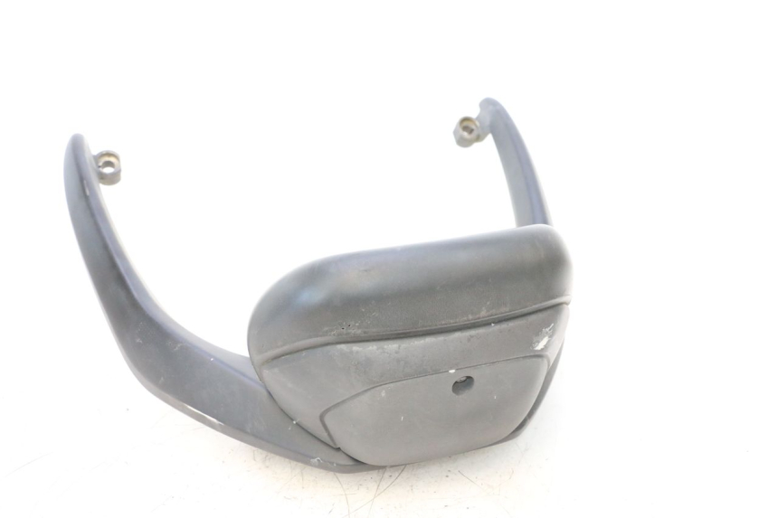 photo de ENCOSTO SYM GTS EVO 125 (2009 - 2013) - Pontos de fixação
