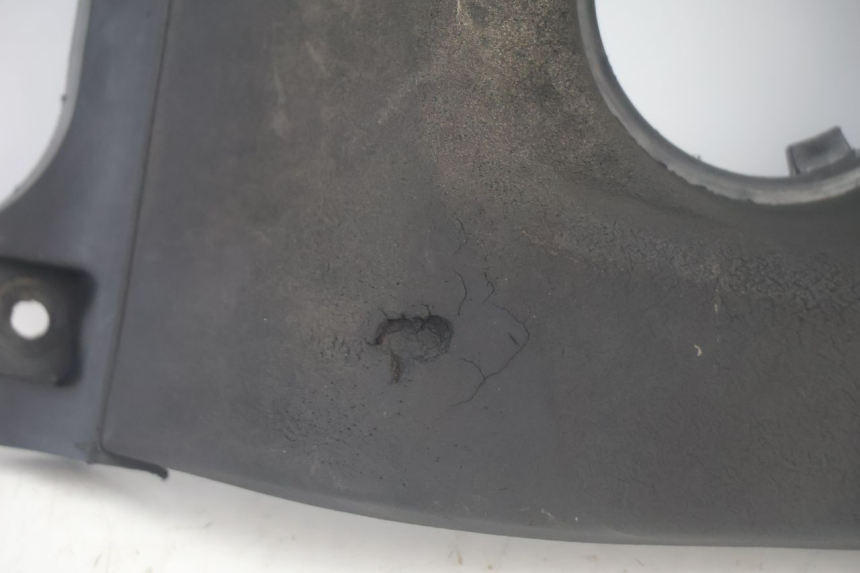 photo de ENCOSTO MBK NITRO 50 (2004 - 2008) - Detalhe da peça