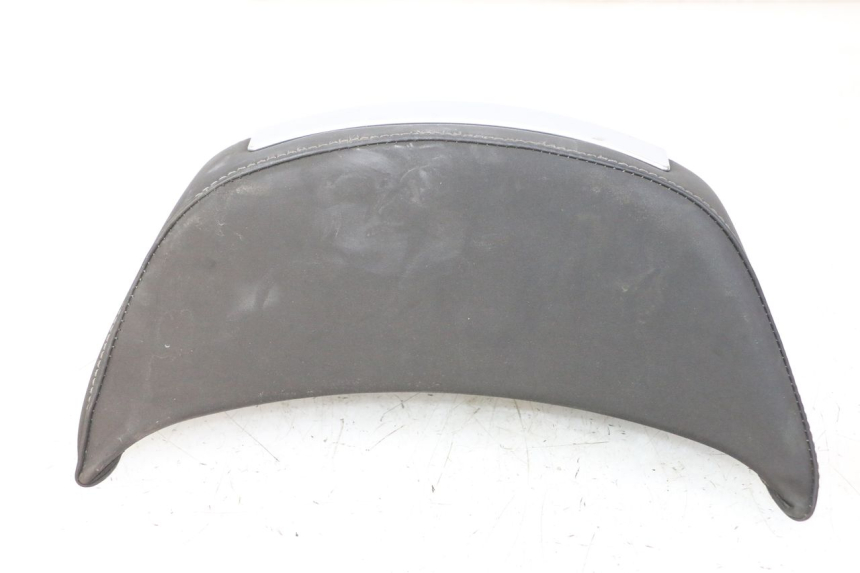 photo de ENCOSTO PEUGEOT SATELIS 125 (2010 - 2012) - Detalhe da peça