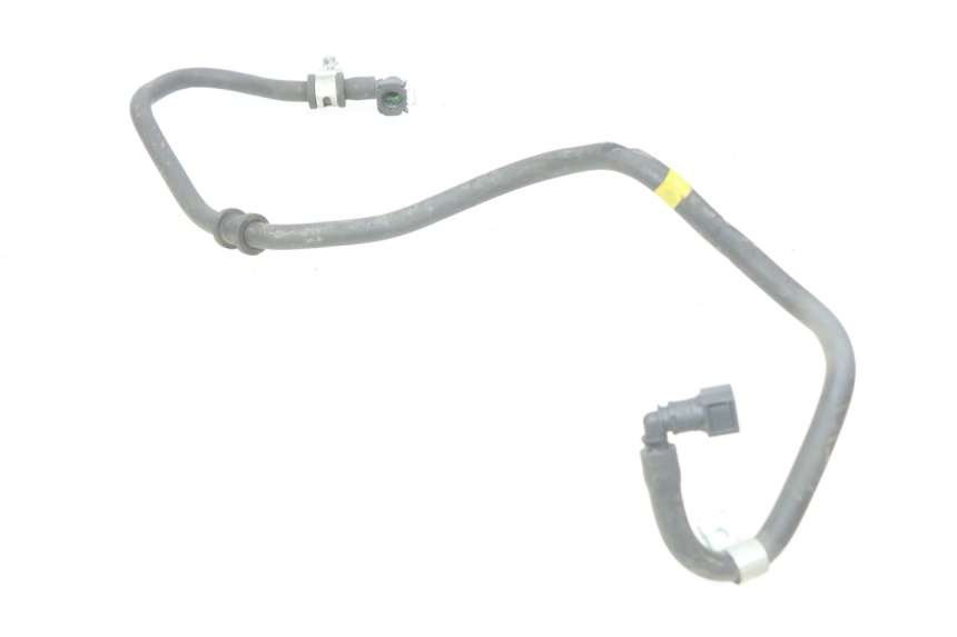 photo de MANGUEIRA DO INJETOR PIAGGIO VESPA GTS IGET ABS 125 (2017 - 2023) - Outro ângulo de visão