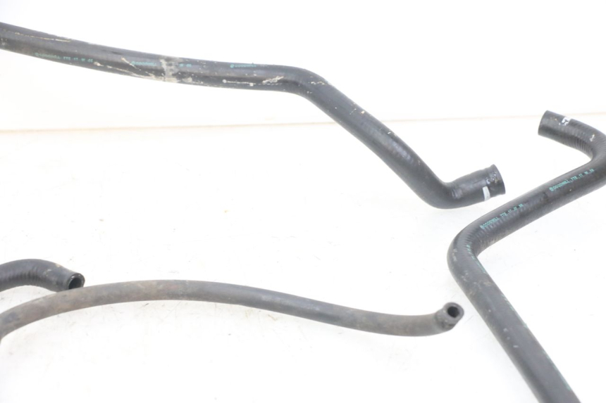 photo de MANGUEIRA DO RADIADOR YAMAHA AEROX 2T 50 (2013 - 2017) - Zoom do estado de desgaste