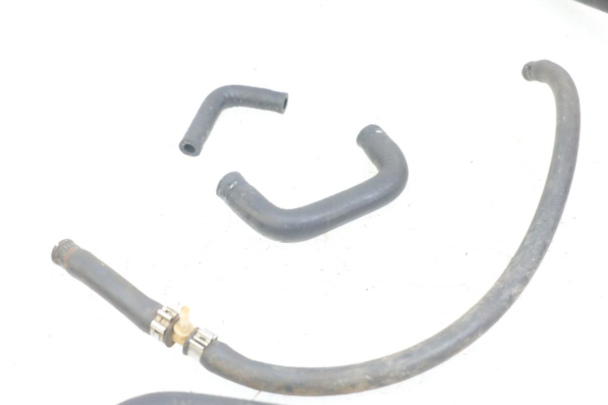 photo de MANGUEIRA DO RADIADOR YAMAHA AEROX 2T 50 (2013 - 2017) - Pontos de fixação