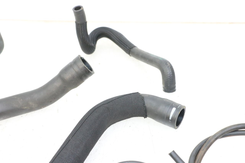 photo de MANGUEIRA DO RADIADOR BMW S RR ABS S1000RR 1000 (2015 - 2018) - Peça verificada