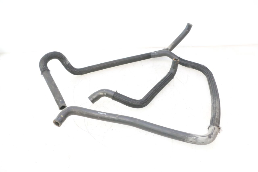 photo de MANGUEIRA DO RADIADOR SUZUKI BURGMAN 125 (2007 - 2014) - Outro ângulo de visão