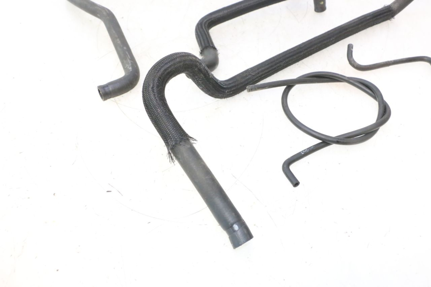 photo de MANGUEIRA DO RADIADOR SUZUKI BURGMAN 125 (2007 - 2014) - Detalhe da peça