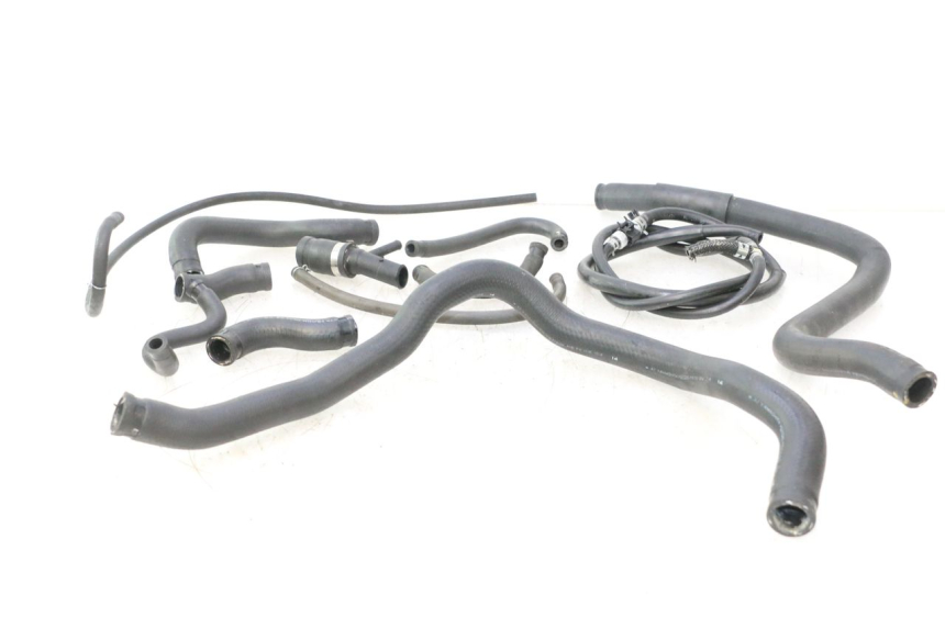 photo de MANGUEIRA DO RADIADOR HONDA FJS SILVER WING SILVERWING 400 (2005 - 2008) - Outro ângulo de visão
