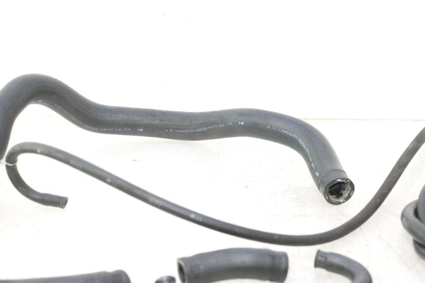 photo de MANGUEIRA DO RADIADOR HONDA FJS SILVER WING SILVERWING 400 (2005 - 2008) - Ampliação técnica