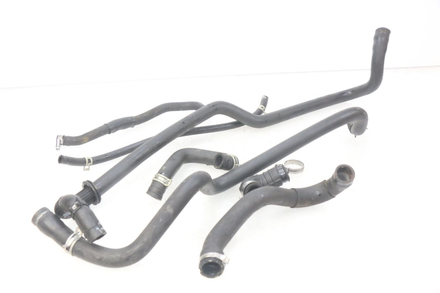photo de MANGUEIRA DO RADIADOR PEUGEOT GEOPOLIS 400 (2007 - 2013) - Detalhe da peça