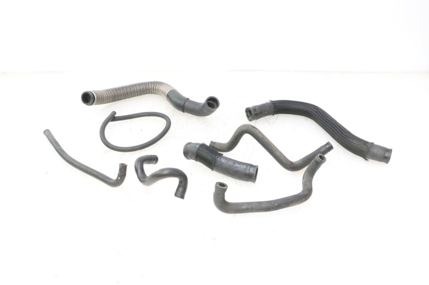 photo de MANGUEIRA DO RADIADOR SUZUKI GSR 600 (2005 - 2012) - Detalhe da peça