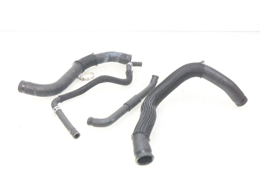 photo de MANGUEIRA DO RADIADOR SUZUKI GSX-R GSXR 750 (2011 - 2016) - Detalhe da peça