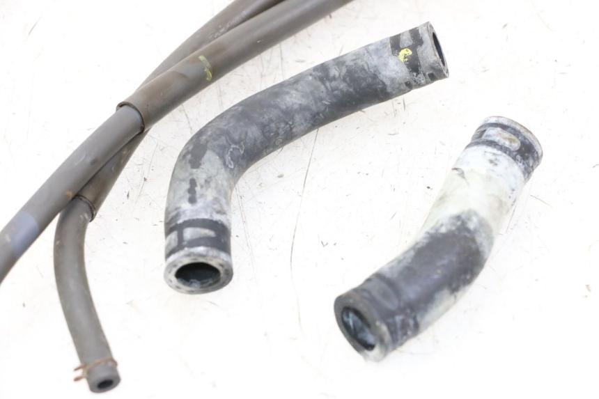 photo de MANGUEIRA DO RADIADOR HONDA PCX (JF57/JF64) 125 (2014 - 2018) - Zoom do estado de desgaste