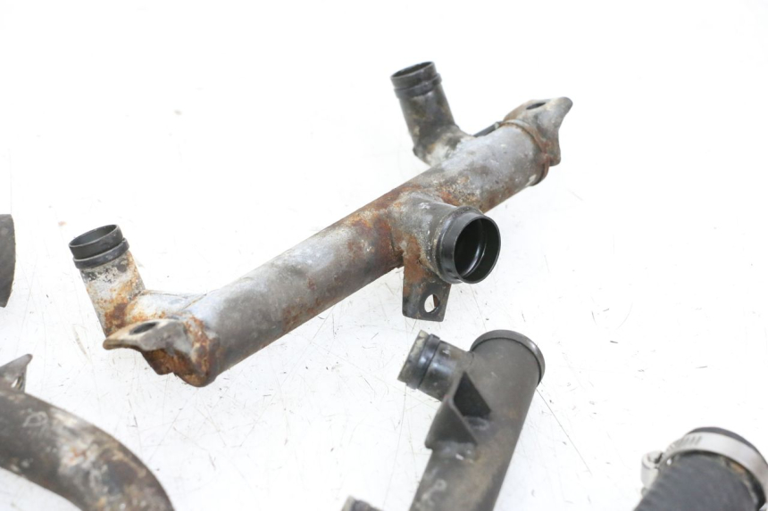 photo de MANGUEIRA DO RADIADOR KAWASAKI GTR 1000 (1994 - 2004) - Ampliação técnica