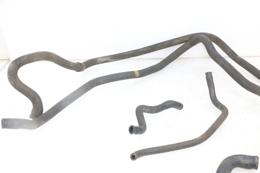 photo de MANGUEIRA DO RADIADOR PIAGGIO MP3 LT 300 (2010 - 2016) - Pontos de fixação