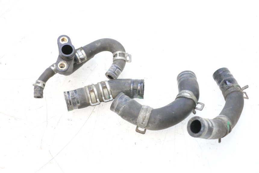 photo de MANGUEIRA DO RADIADOR HONDA PCX (JF57/JF64) 125 (2014 - 2018) - Detalhe da peça