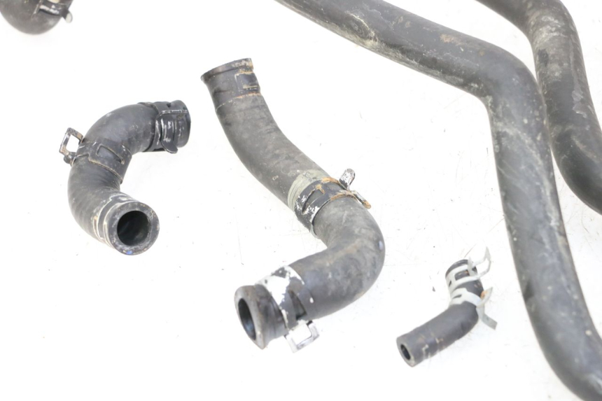 photo de MANGUEIRA DO RADIADOR PEUGEOT SPEEDFIGHT 3 LC 2T 50 (2009 - 2015) - Outro ângulo de visão