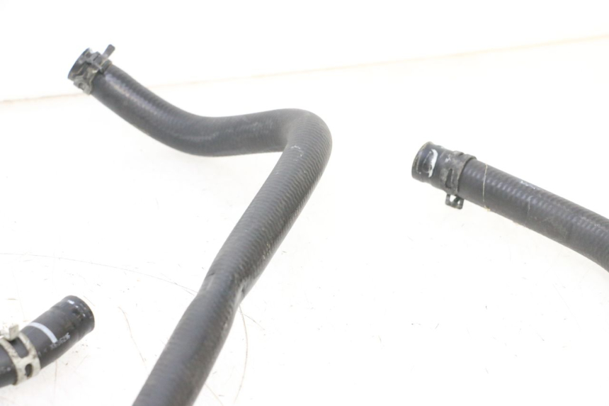 photo de MANGUEIRA DO RADIADOR PEUGEOT SATELIS COMPRESSOR K15 125 (2006 - 2009) - Zoom do estado de desgaste