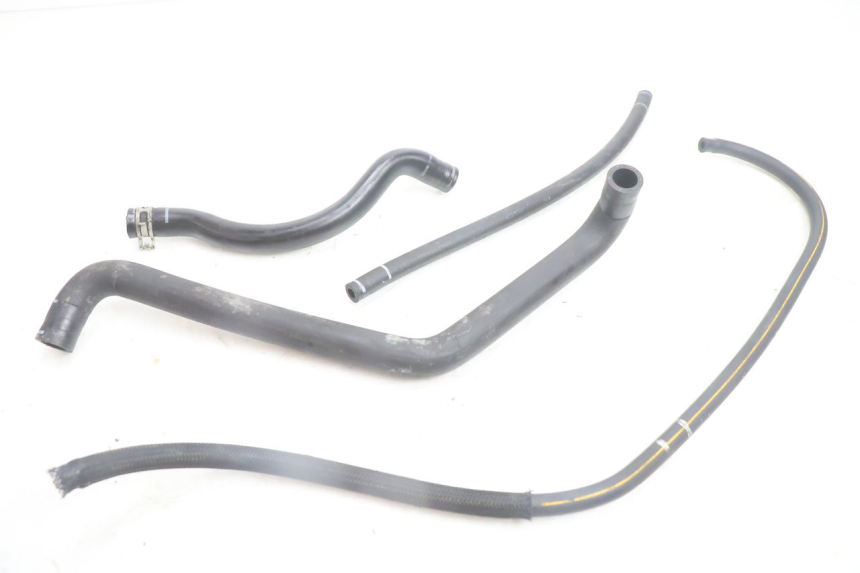 photo de MANGUEIRA DO RADIADOR PEUGEOT SATELIS 125 (2006 - 2009) - Detalhe da peça