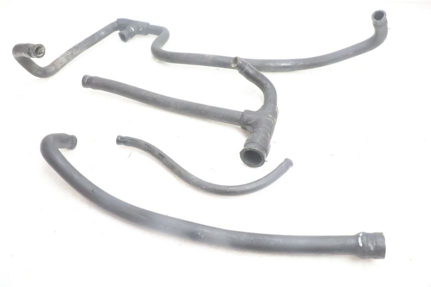 photo de MANGUEIRA DO RADIADOR APRILIA SCARABEO GT 125 (1999 - 2007) - Detalhe da peça