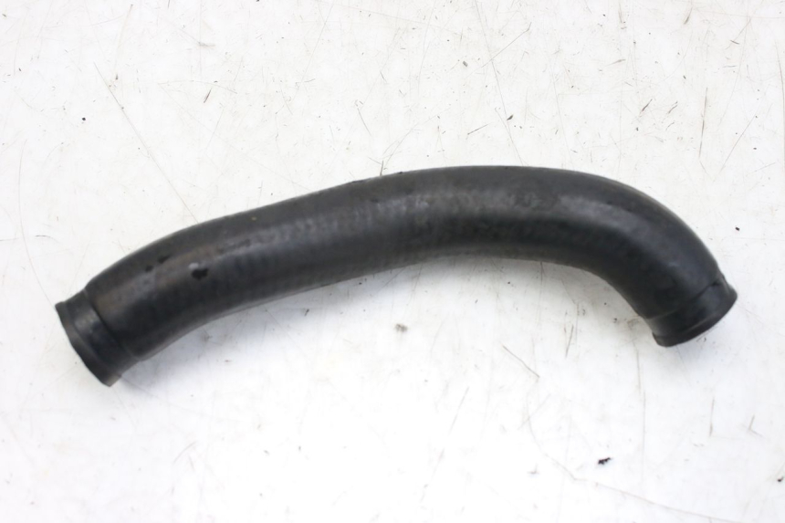 photo de MANGUEIRA DO RADIADOR TRIUMPH SPRINT ST 955 (1999 - 2001) - Outro ângulo de visão