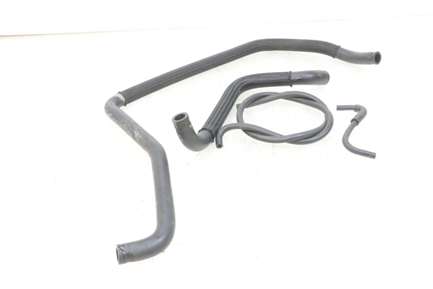 photo de MANGUEIRA DO RADIADOR SUZUKI BURGMAN 125 (2018 - 2021) - Detalhe da peça