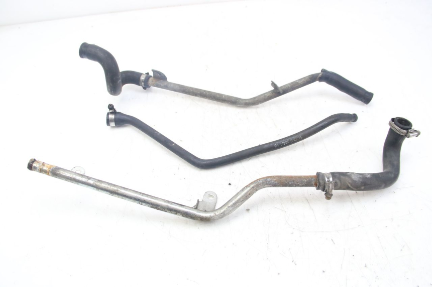 photo de MANGUEIRA DO RADIADOR YAMAHA XMAX X-MAX 125 (2006 - 2009) - Detalhe da peça