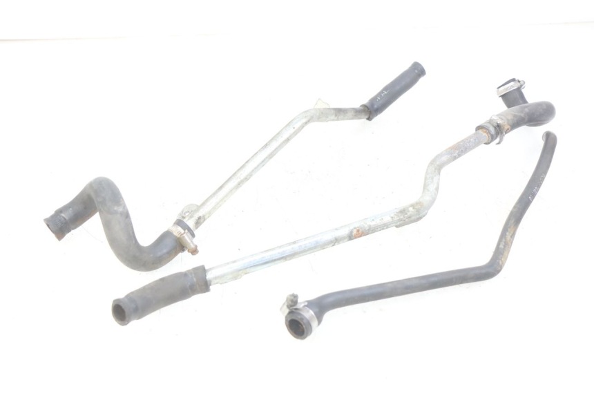 photo de MANGUEIRA DO RADIADOR YAMAHA XMAX X-MAX 125 (2006 - 2009) - Zoom do estado de desgaste