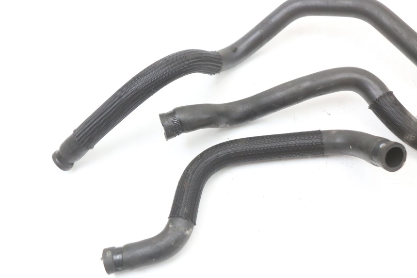 photo de MANGUEIRA DO RADIADOR YAMAHA X-MAX XMAX 125 (2010 - 2013) - Detalhe da peça