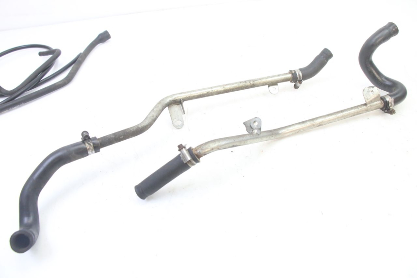 photo de MANGUEIRA DO RADIADOR YAMAHA XMAX X-MAX 125 (2006 - 2009) - Detalhe da peça