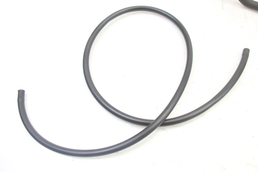 photo de MANGUEIRA DO RADIADOR YAMAHA XMAX X-MAX 125 (2006 - 2009) - Ampliação técnica