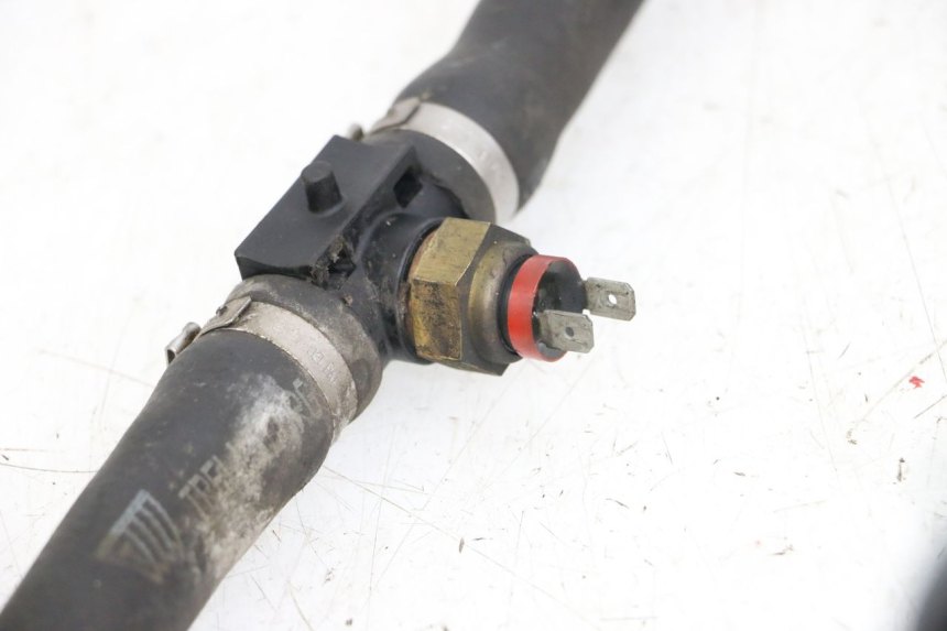 photo de MANGUEIRA DO RADIADOR PIAGGIO XEVO - X EVO 125 (2007 - 2017) - Zoom do estado de desgaste