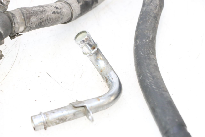 photo de MANGUEIRA DO RADIADOR HONDA XRV AFRICA TWIN 750 (1990 - 1992) - Detalhes característicos