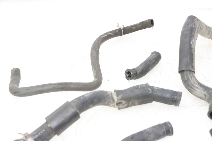 photo de MANGUEIRA DO RADIADOR HONDA XRV AFRICA TWIN 750 (1990 - 1992) - Outro ângulo de visão