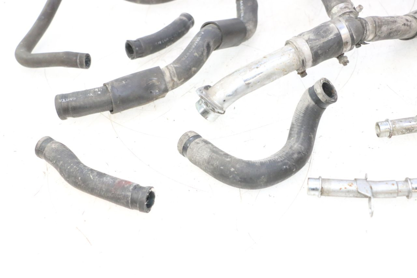 photo de MANGUEIRA DO RADIADOR HONDA XRV AFRICA TWIN 750 (1990 - 1992) - Estado da superfície