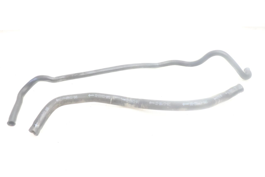 photo de MANGUEIRA DO RADIADOR YAMAHA YP MAJESTY 125 (2002 - 2006) - Zoom do estado de desgaste